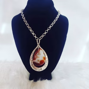"i'm hammered" statement necklace